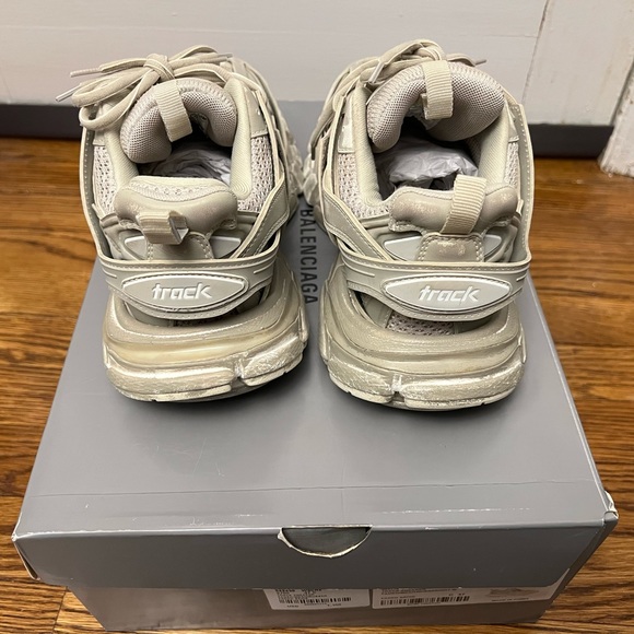 Balenciaga Track Sneakers Faded Beige - Picture 11 of 14